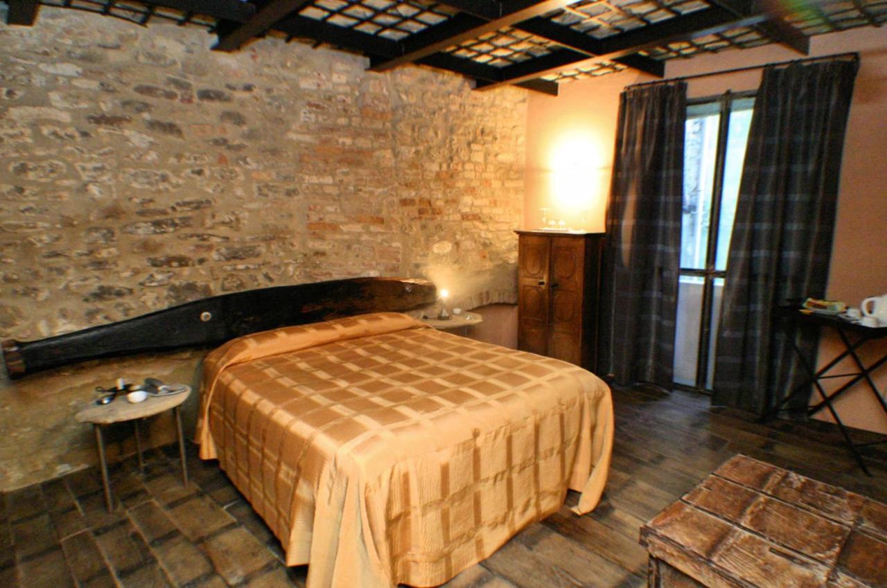 Le Della Saracca Hotel Monforte dʼAlba