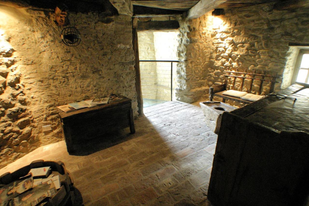 Le Della Saracca Monforte dʼAlba